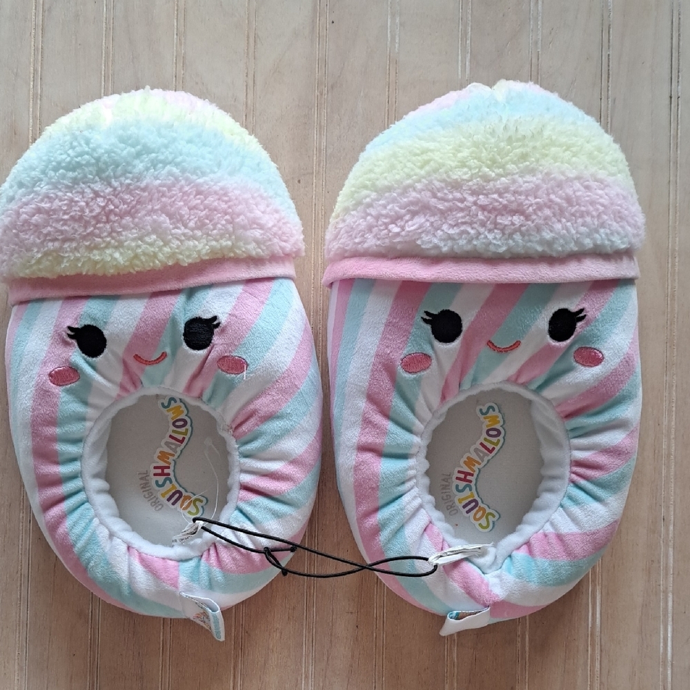 NWOT Squishmallows Pastel Rainbow Stripe Plush Cozy Cute Slip On House Slippers